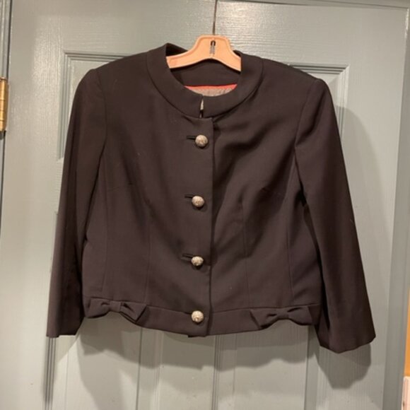 Handmacher black skirt/blazer, exquisite, rare, exc. cond., 27" waist, 39" chest - Picture 9 of 9